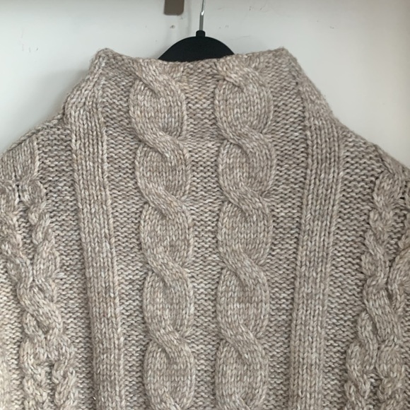 Mock neck cable knit sweater - Picture 6 of 6